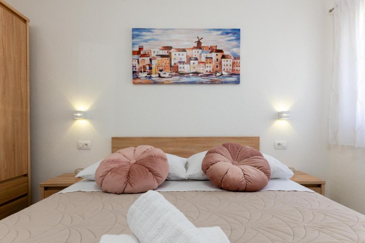 Apartment Vuletin คาชเตลา ภายนอก รูปภาพ
