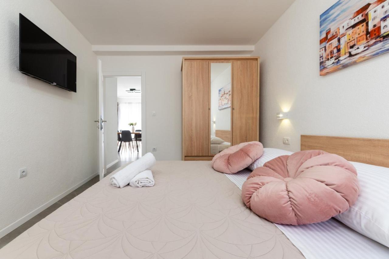 Apartment Vuletin คาชเตลา ภายนอก รูปภาพ