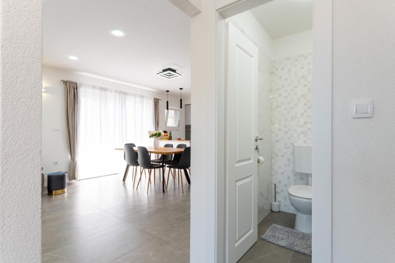 Apartment Vuletin คาชเตลา ภายนอก รูปภาพ