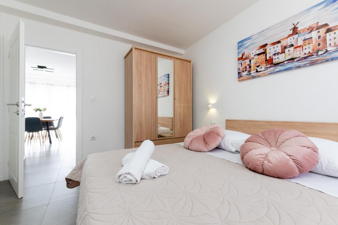 Apartment Vuletin คาชเตลา ภายนอก รูปภาพ