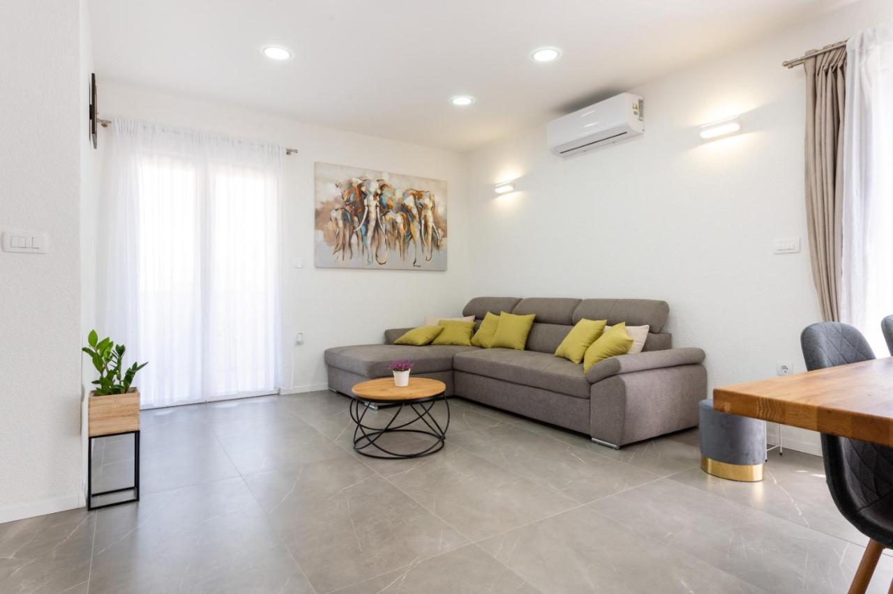 Apartment Vuletin คาชเตลา ภายนอก รูปภาพ