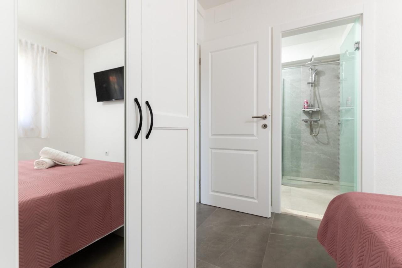 Apartment Vuletin คาชเตลา ภายนอก รูปภาพ