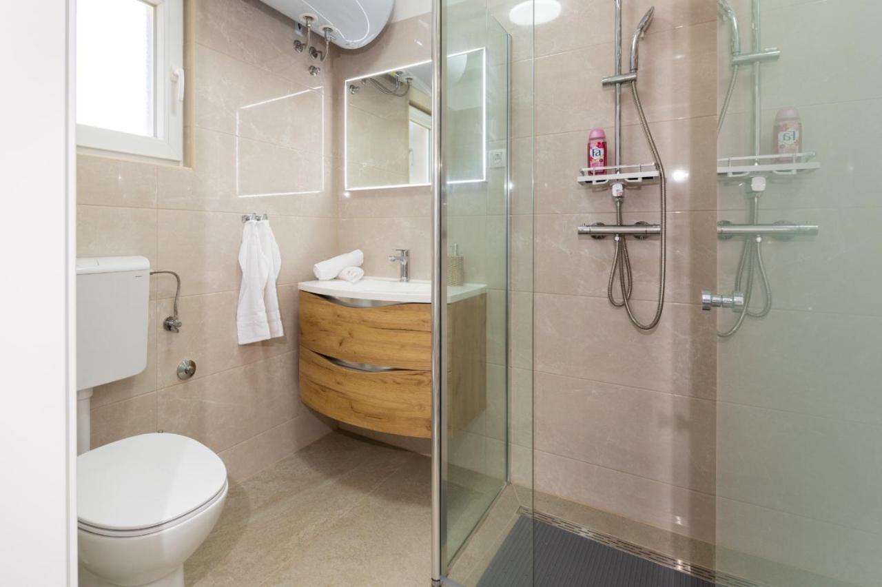 Apartment Vuletin คาชเตลา ภายนอก รูปภาพ